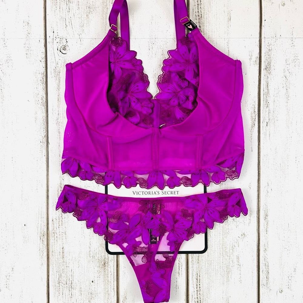 36DD/M VS Very Sexy Ziggy Glam Flower Lightly Lined Quarter Cup Bustier & Thong - Picture 5 of 14
